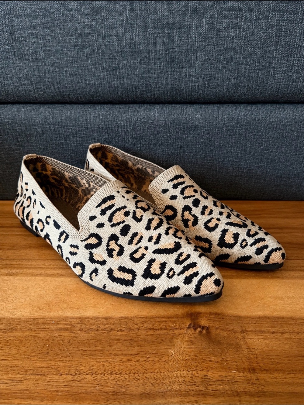 Women’s Leopard Print Knit Pointed Toe Flats Size 40 (approx US 9) NWOT